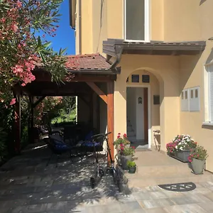Apartment Mirakul, Lopar